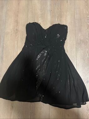 Black dress from papaya! Only worn once!